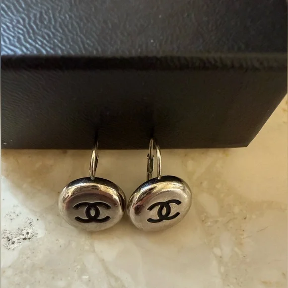 CHANEL Used CC Logos Pierced Earrings Silver 98A Vintage Authentic - Picture 2 of 7